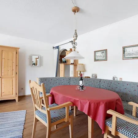 Haus Gruentensee شقة