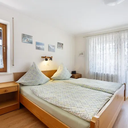 Haus Gruentensee * فيرتاخ
